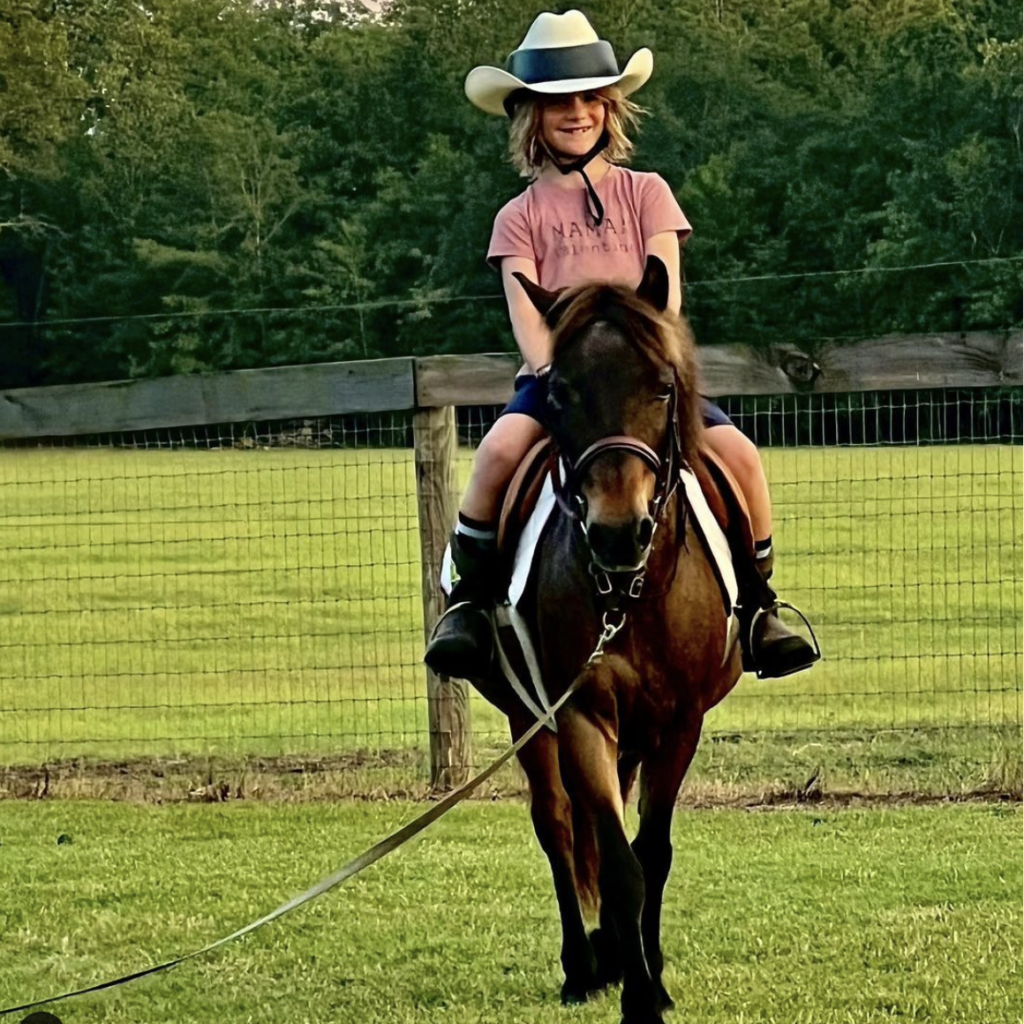 Beginner horseback riding lessons Aiken SC, Sandy Bottom Farm Aiken